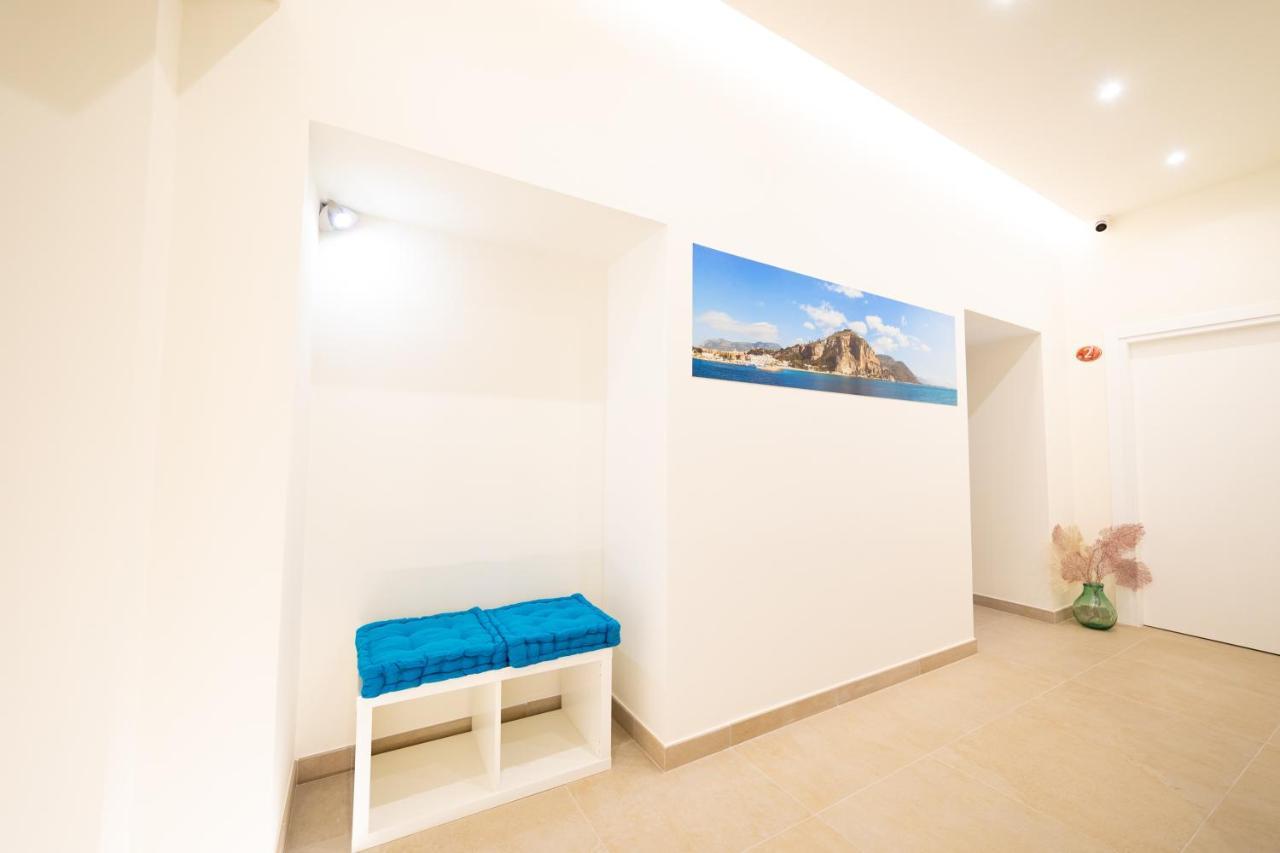 Numisia Guest House แตร์ราชินา ภายนอก รูปภาพ